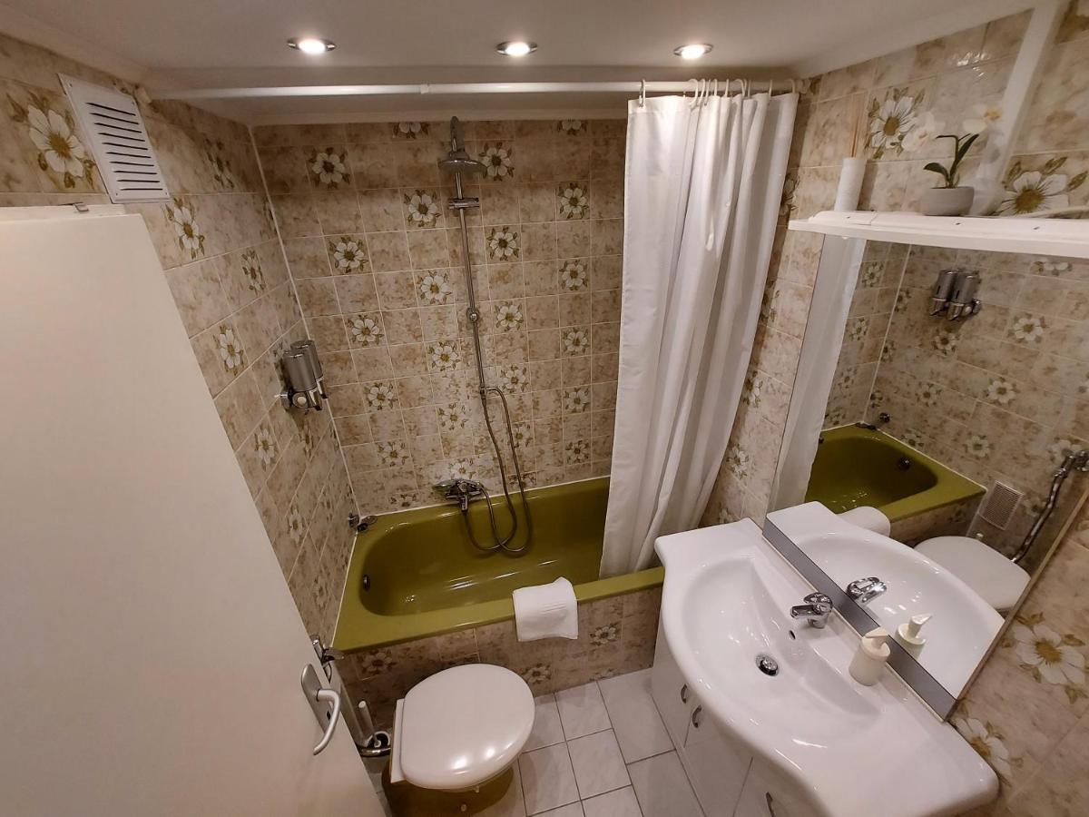 Vintage Apartment Keulen Buitenkant foto
